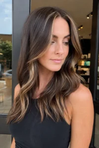 28. Money Piece With Underlayer Peekaboo Highlights